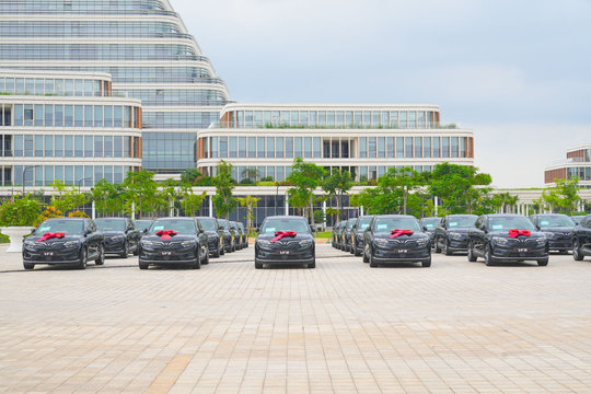Thành phố nhỏ nhất Việt Nam bắt đầu thay xe công bằng VinFast, mục tiêu 100% phương tiện mới dùng điện