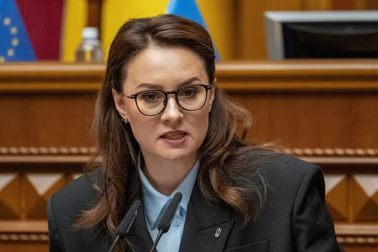 Tổng thống Ukraine Zelensky miễn nhiệm thủ tướng, cải tổ chính phủ