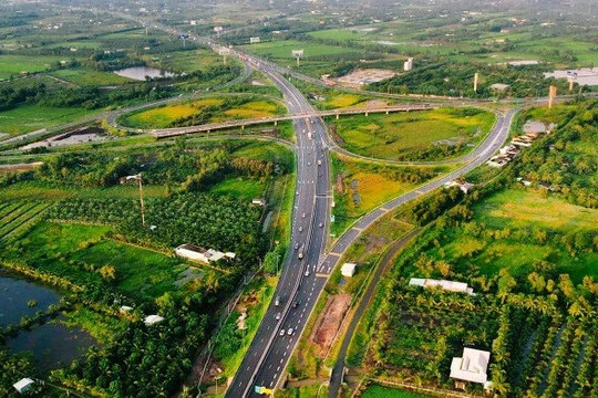 CII duyệt phương án vay hơn 27.000 tỷ đồng, dồn toàn lực cho cao tốc TP.HCM - Trung Lương - Mỹ Thuận