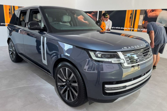 Range Rover Electric 2026 lộ diện: Mẫu SUV thuần điện nhận kỷ lục 61.000 đơn đặt hàng, giữ nguyên thiết kế, khả năng lội nước 900mm