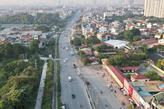 Di dời nhiều hộ gia đình về khu đô thị của Vingroup, nhường chỗ cho dự án mở rộng Quốc lộ 1A qua Thủ đô