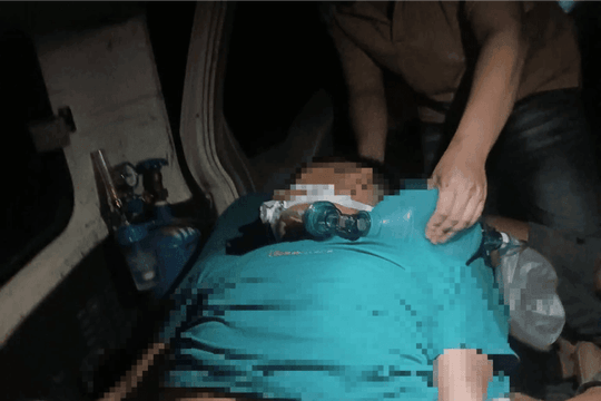 Xuất hiện thông tin ô tô 7 chỗ chặn đường xe cứu thương khiến bệnh nhân tử vong trên đường: Công an vào cuộc