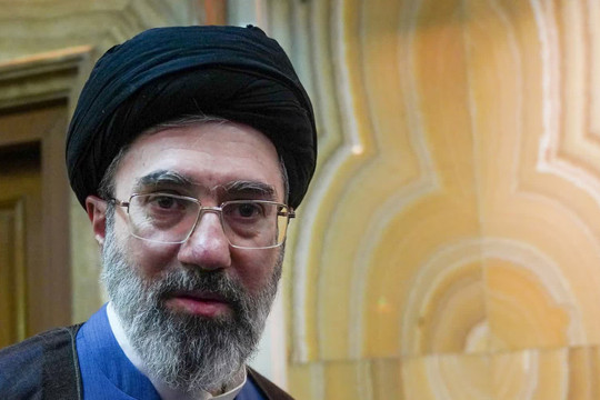 Lãnh tụ Tối cao Iran 'ở ẩn' đến bao giờ?