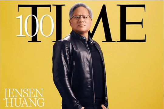 Chiếc áo da gắn với ‘ông vua AI’ Jensen Huang được đấu giá gần 1 triệu USD