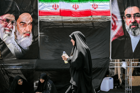 Iran đình chỉ thỏa thuận hòa bình, tuyên bố Mỹ sẽ phải nhận 'bài học không thể nào quên'