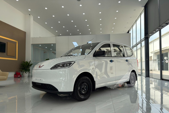 MPV điện 7 chỗ giá chỉ 499 triệu đồng chính thức về Việt Nam: Cửa trượt, chạy gần 300 km/lần sạc, khoang chứa đồ 'khủng'