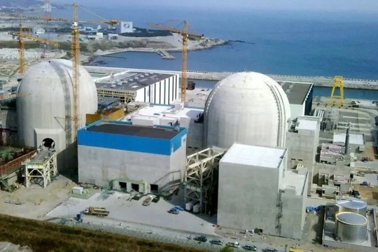 Iran tố Mỹ tấn công nhà máy điện hạt nhân