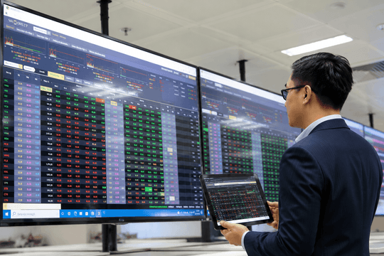 Chứng quyền (CW) ngược dòng phiên ‘đỏ lửa’ 20/7: Tăng tới 64% nhưng thanh khoản chỉ dồn vào vài mã
