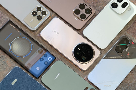 Mua smartphone nội địa Trung Quốc tiết kiệm cả trăm USD, nhưng đừng xuống tiền nếu chưa biết điều này