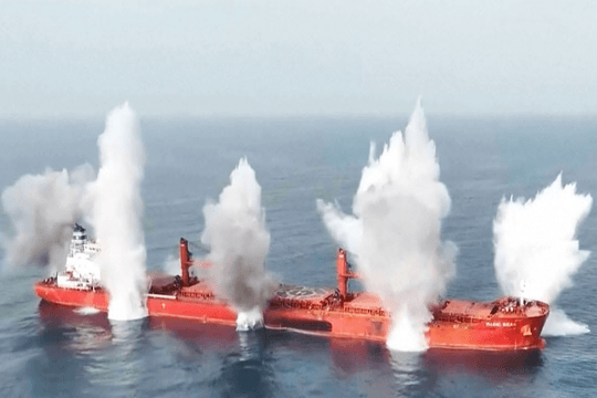Phong tỏa Bab el-Mandeb có thể châm ngòi cú sốc kinh tế toàn cầu mới