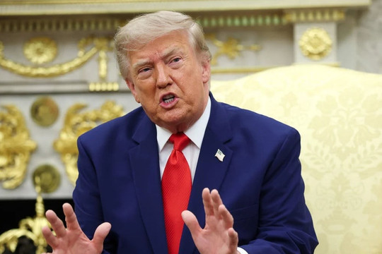 Tổng thống Trump tuyên bố Mỹ sẽ sớm tấn công 'pháo đài ngầm' Pickaxe của Iran