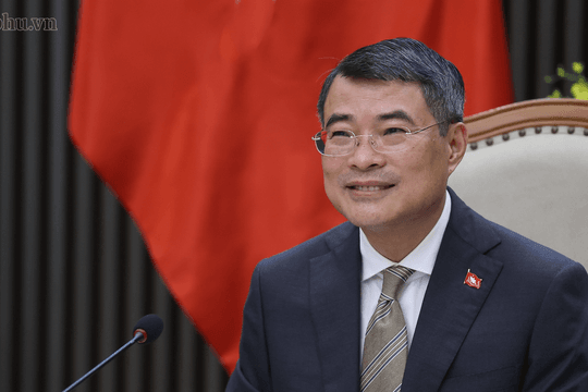Thủ tướng Lê Minh Hưng điện đàm với Thủ tướng Canada