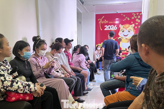 Ngược đời: Xếp hàng cả ngày không bán được vàng SJC
