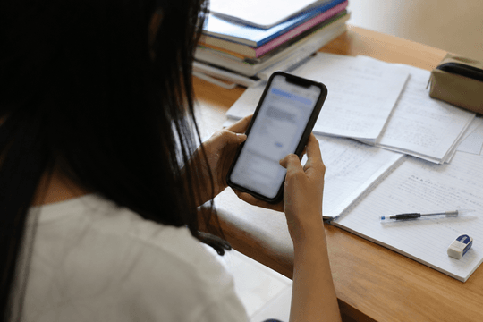 Nữ sinh lập tức nhắn tin cho cảnh sát ngay khi vừa biết điểm thi đại học