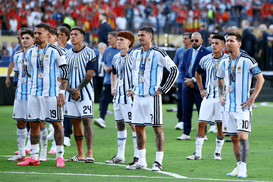 Messi mất tích khi Argentina về nước sau thất bại tại World Cup, trải lòng về ‘nỗi đau cần thời gian để chữa lành’