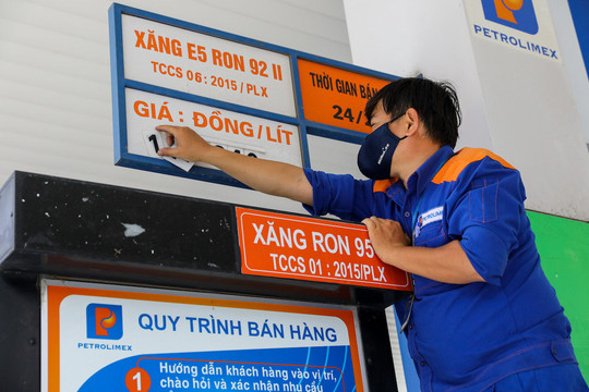 Bộ Công thương đề xuất doanh nghiệp bán lẻ được tự quyết giá xăng dầu