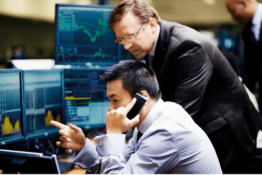 Khối ngoại tuần 20-24/7: Giá trị bán ròng tăng gần gấp đôi, VN-Index mất hơn 100 điểm