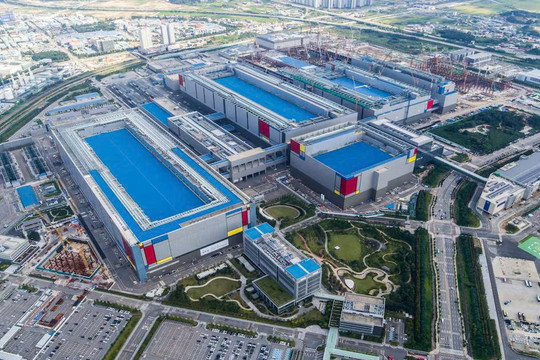 950 tỷ USD đổ vào AI: Samsung, Nvidia, OpenAI và Broadcom đồng loạt ký thỏa thuận lớn