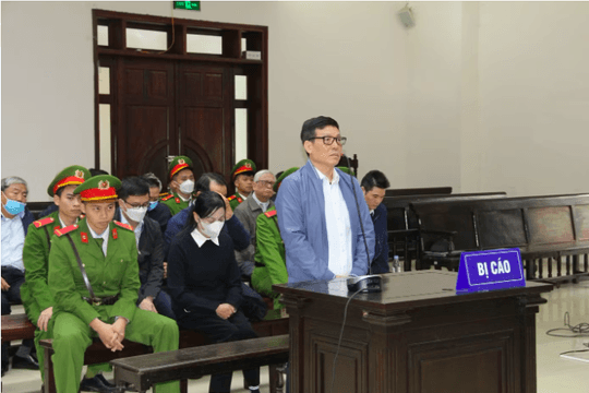 Cựu Chủ tịch tỉnh Vĩnh Phúc Lê Duy Thành được trả lại 21 tỷ đồng và 300.000 USD
