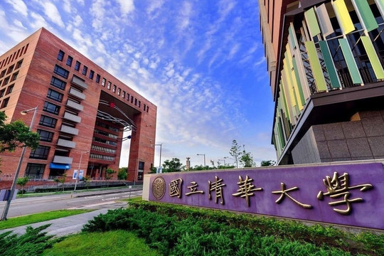 Học giỏi nhưng thi Đại học chỉ vỏn vẹn 15 điểm, nam sinh được Hiệu trưởng đích thân tra soát lại bài và tuyên bố thẳng
