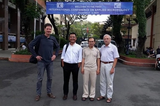 Rời trường y danh tiếng của Mỹ, Phó Giáo sư với hơn 40 công trình chọn trở về Việt Nam, hiện làm việc tại đâu?
