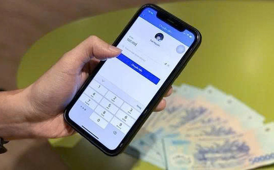 Chuyển 400 triệu đồng có thể chờ đến 24 giờ, lãnh đạo NHNN và chuyên gia nói gì?