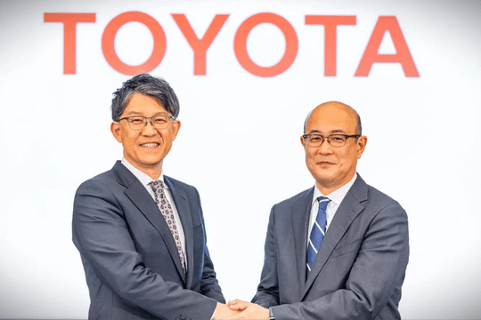 Lãnh đạo Toyota kêu gọi 'hợp nhất kiểu mới' với Honda và Nissan để đấu ô tô Trung Quốc