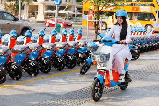 Sắp tới, cán bộ công chức TP. HCM sẽ không còn đi xe xăng?