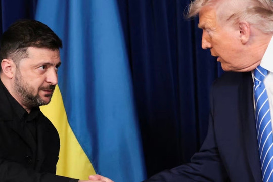 Tổng thống Trump và Tổng thống Zelensky gặp kín, hé lộ bước chuyển về Patriot và đàm phán với Nga