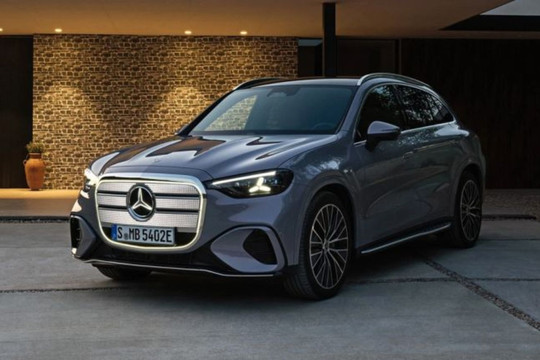 Mercedes-Benz GLC thuần điện nhận cọc tại Việt Nam: Giá 3,399 tỷ đồng, sở hữu màn hình khổng lồ, tầm hoạt động 713 km