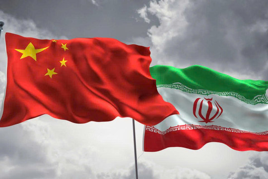 Trung Quốc sắp chuyển tới 400 tên lửa phòng không cho Iran, ông Trump nói gì?