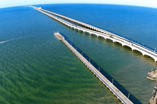 Sử dụng 146 vòm bê tông xây công trình dài hơn 8km vươn ra biển, lập kỷ lục Guinness, tạo nên 'kỳ tích kỹ thuật' tồn tại suốt 100 năm
