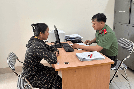 Nhận cuộc gọi khẩn từ ‘cán bộ Khoa Cấp cứu’, chị Hà Thị Vườn SN 1982 vội trình báo công an xã