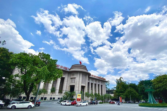 Ngân hàng Nhà nước đặt mục tiêu 80% hồ sơ giải quyết hoàn toàn trực tuyến trong năm 2026