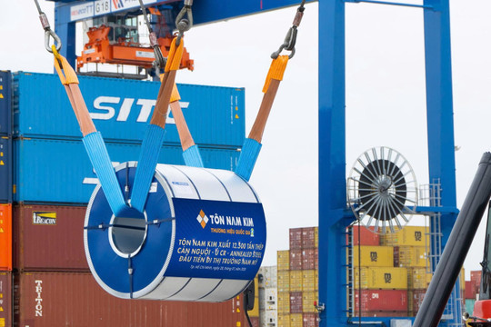 Thép Nam Kim (NKG) xuất khẩu 12.500 tấn thép sang Nam Mỹ, nhà máy 6.200 tỷ đồng bắt đầu cho 'trái ngọt'
