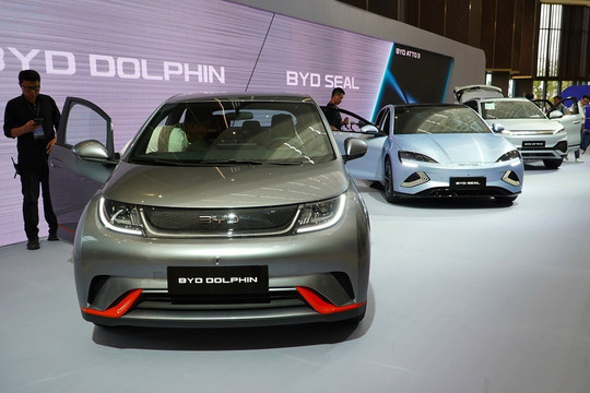 Thị trường Trung Quốc gặp biến, Việt Nam thành 'phao cứu sinh' của BYD, Geely...