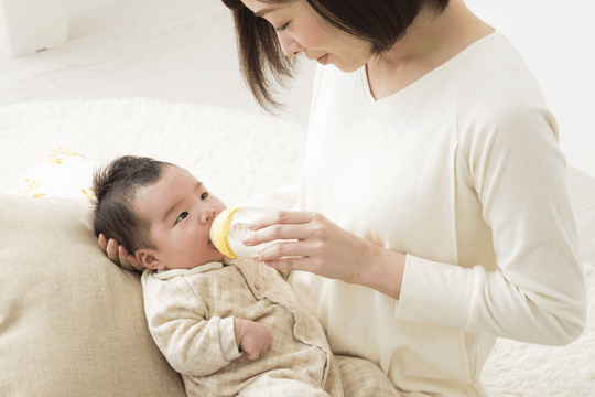 Lời khuyên cho những bà mẹ trẻ hút sữa cho con bú bình