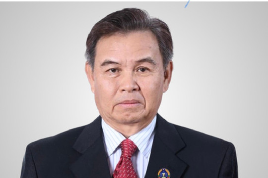 Việt Nam để tang đồng chí Saysomphone Phomvihane theo nghi thức Quốc tang trong hai ngày
