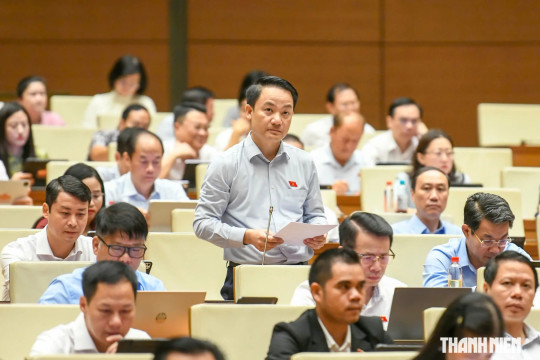 Đại biểu Quốc hội đề nghị chặn cảnh 'mua bia kèm lạc' khi vay vốn ngân hàng