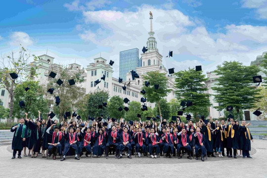 Đại học tư thục đầu tiên tại Việt Nam đăng ký trở thành trường 'tinh hoa': Rộng gấp 2 lần Hồ Gươm, là 'lò đào tạo' 6.500 tỷ của tỷ phú Phạm Nhật Vượng