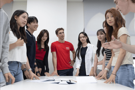 Ngày càng nhiều sinh viên Hàn Quốc không muốn tốt nghiệp Đại học đúng hạn