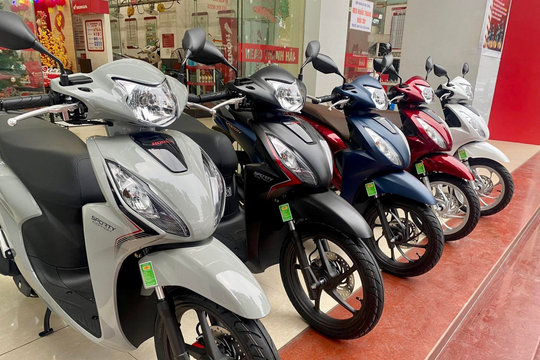 Mỗi tháng bán gần 180.000 xe, Honda chứng minh xe xăng chưa 'hết thời'