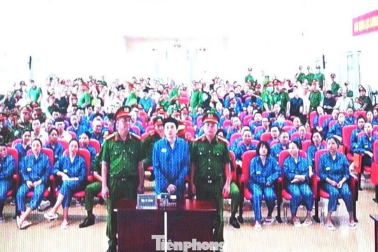 Xét xử Chi Dân, An Tây, 'Cô tiên từ thiện' hầu tòa tại đầu cầu Trại tạm giam Chí Hòa