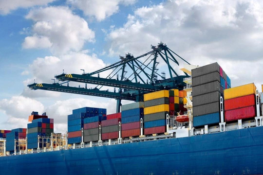 Hưởng ưu đãi thuế 0%, hơn 900.000 tấn hàng Việt Nam liên tục đổ sang một nước Đông Nam Á: Thu về hơn 539 triệu USD