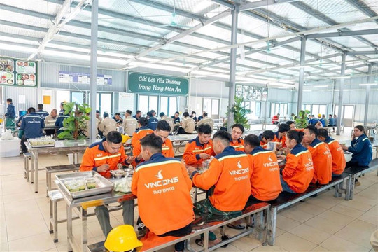 Tuyển 2.000 công nhân cho nhà máy VinFast tại quê hương tỷ phú Phạm Nhật Vượng, cùng hàng ngàn cơ hội việc làm hấp dẫn
