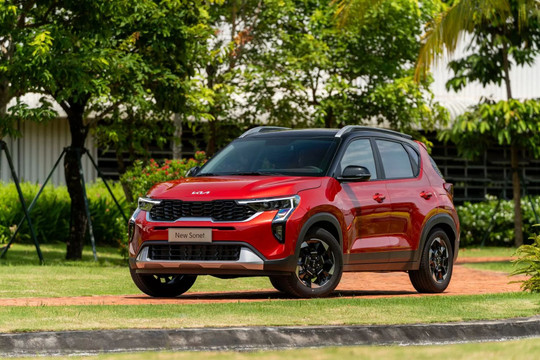 KIA Sonet chạm đáy lịch sử từ 450 triệu đồng