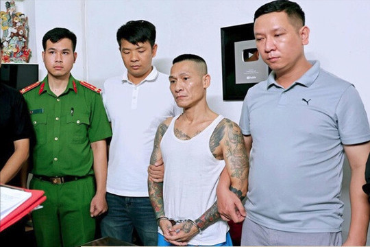 Bắt tạm giam TikToker livestream thu hút hơn 37.900 lượt xem