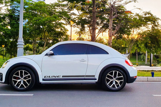 Lăn bánh 9 năm, 'con bọ' Volkswagen Beetle cũ vẫn được rao bán hơn 1,1 tỷ đồng