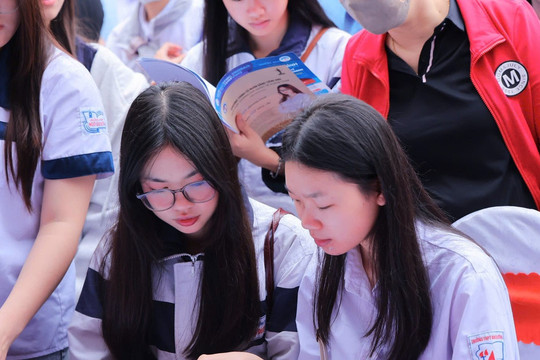 Các trường đại học tuyển bổ sung hàng nghìn chỉ tiêu