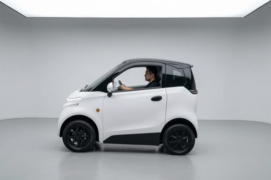 Một doanh nghiệp trên sàn chứng khoán sắp ra mắt ô tô điện mini chưa tới 150 triệu đồng, có thể sạc không cần trạm